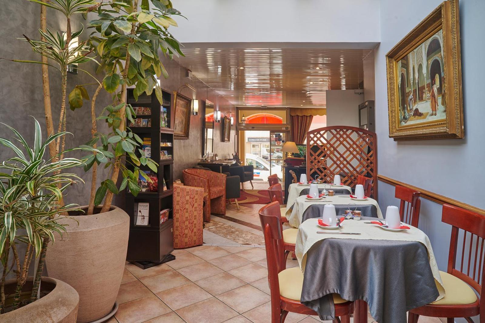 Hotel Poussin Παρίσι Εξωτερικό φωτογραφία
