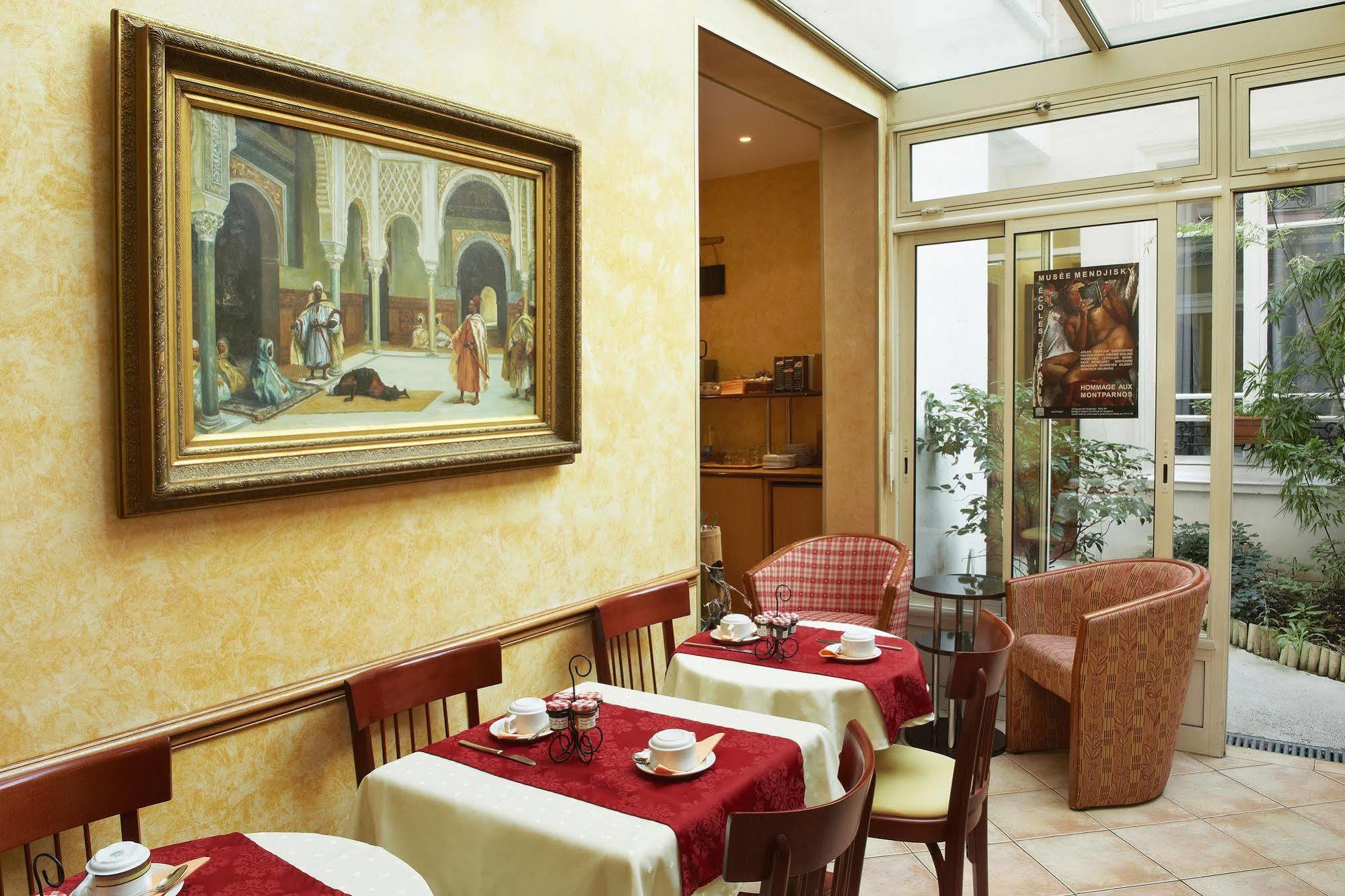 Hotel Poussin Παρίσι Εξωτερικό φωτογραφία